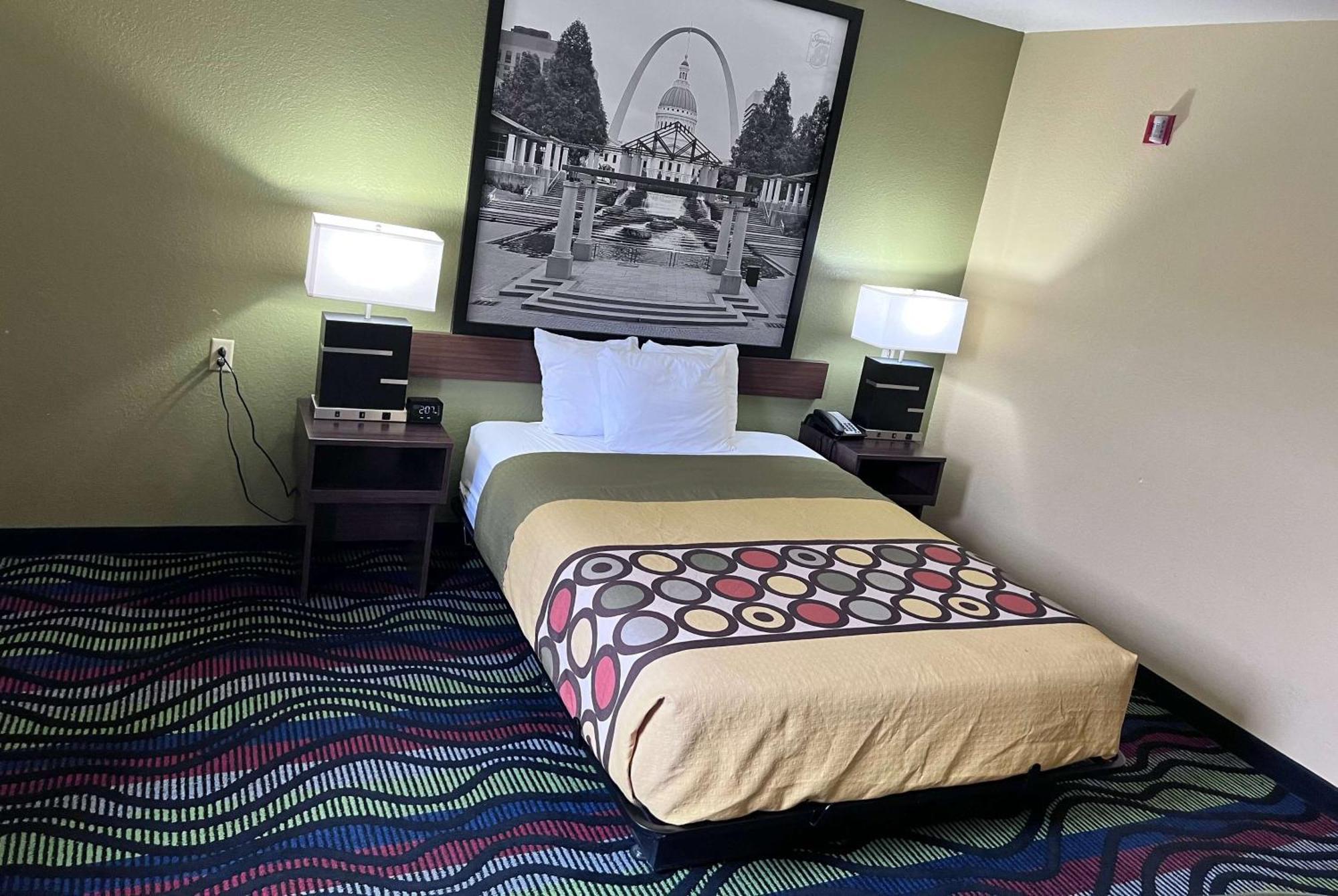 Super 8 By Wyndham Farmington Otel Dış mekan fotoğraf