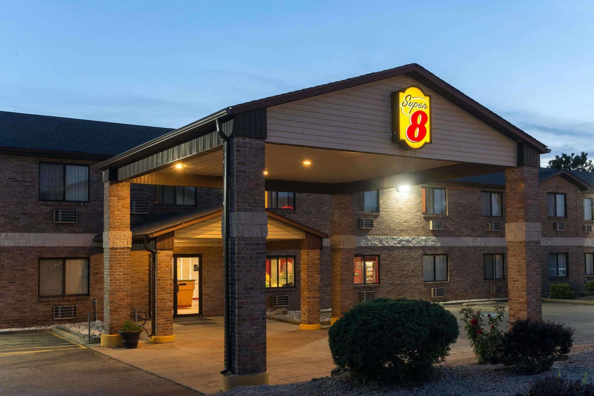 Super 8 By Wyndham Farmington Otel Dış mekan fotoğraf